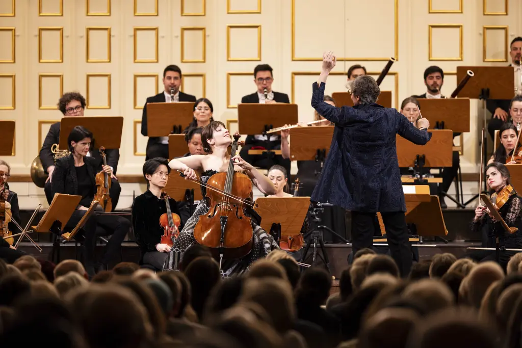 Philharmonie Salzburg – Camille Thomas